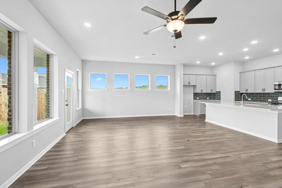 Spacious, unfurnished interior of a new home in Escondido 50' Homesites, Magnolia (Image 24). Spacious, unfurnished interior of a new home in Escondido 50' Homesites, Magnolia (Image 24).