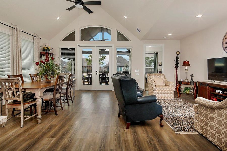 Beautiful space; French doors lead to oversized back patio; fresh neutral color pallette thruout Beautiful space; French doors lead to oversized back patio; fresh neutral color pallette thruout