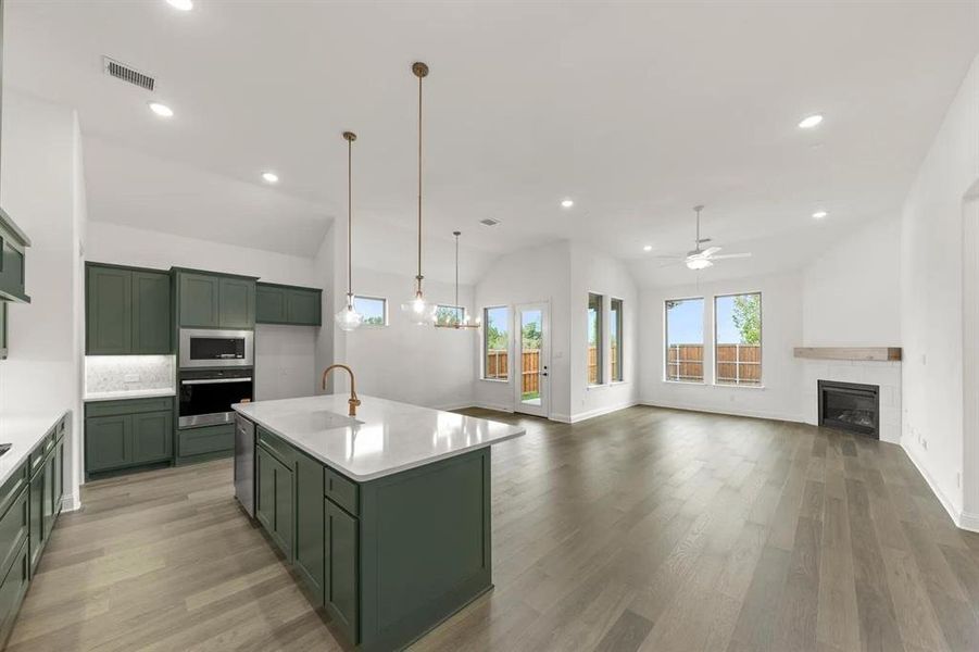 The Huntley B Kitchen The Huntley B Kitchen