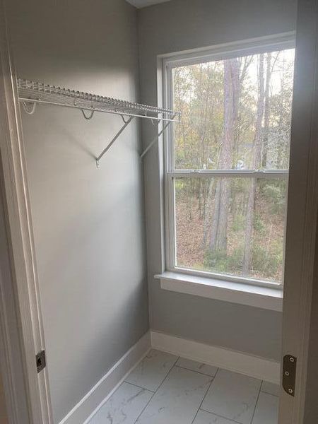 Spacious, unfurnished interior of a new home in , Walterboro (Image 12).