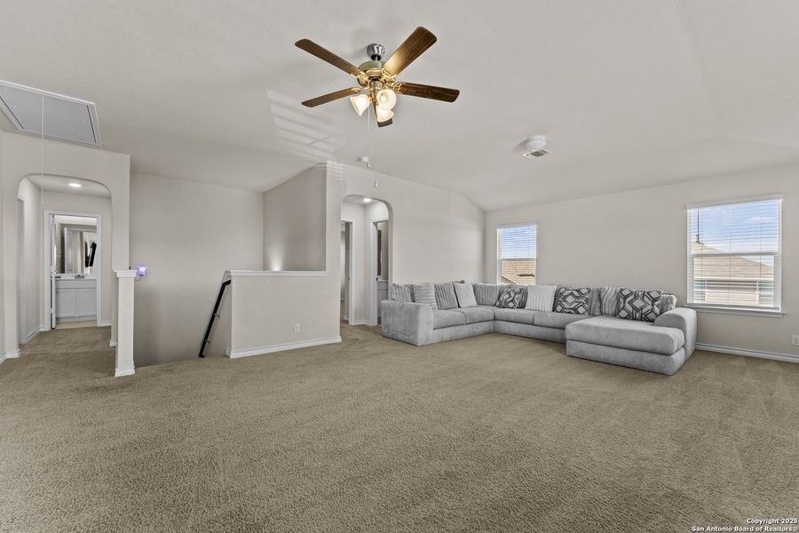 Image 28 of a home in . Image 28 of a home in .