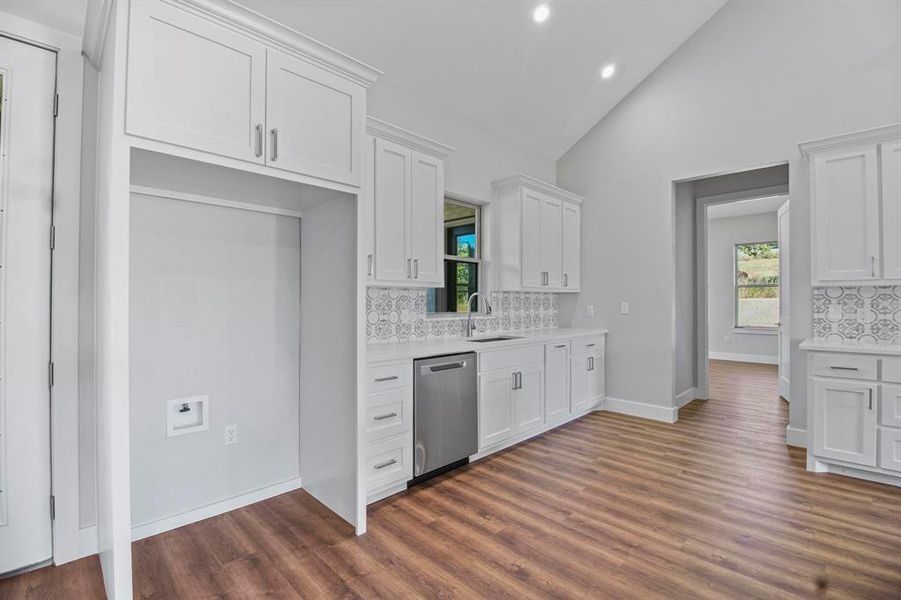 Furnished interior view inside a new home in , Lindale (Image 10).