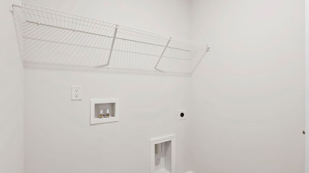 Spacious, unfurnished interior of a new home in Durbin Meadows, Fountain Inn (Image 32).