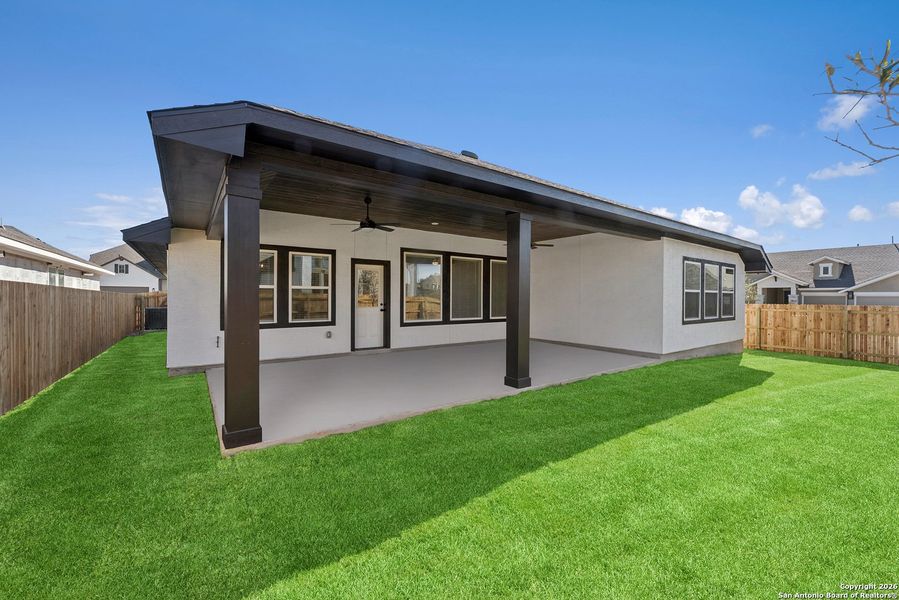 Exterior details and patio area of a home in Davis Ranch 60', San Antonio (Image 19).