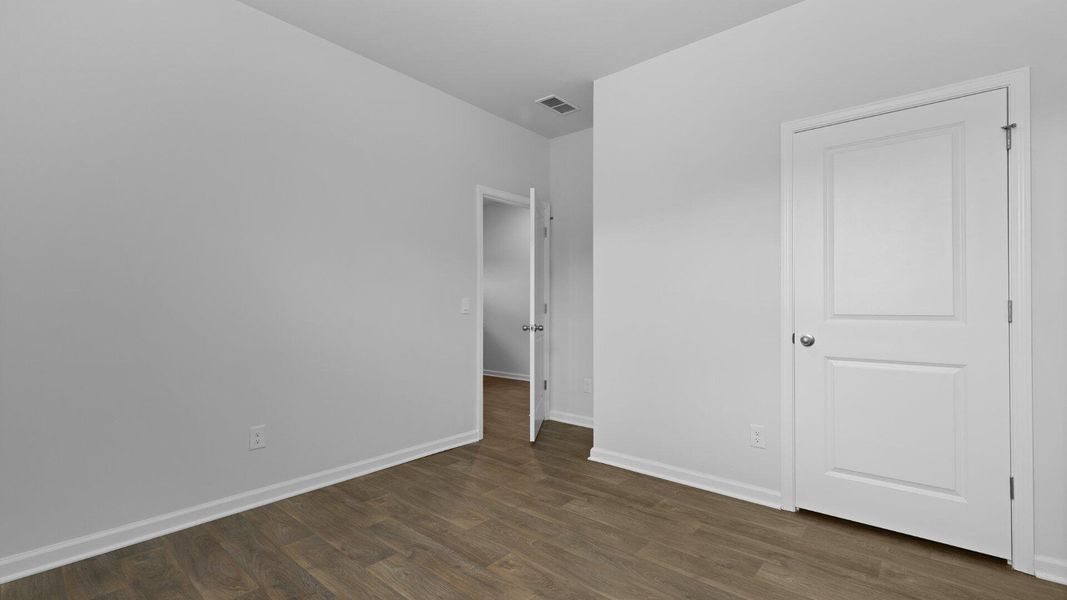 Spacious, unfurnished interior of a new home in Huggins Hill, Manning (Image 32).