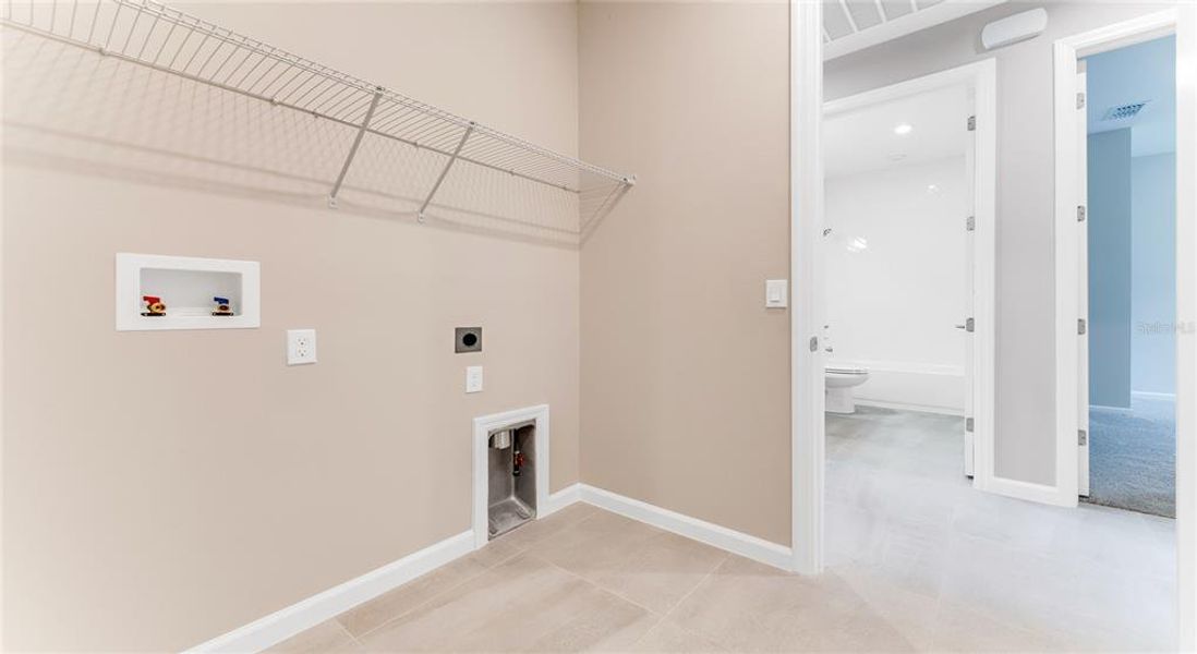 Spacious, unfurnished interior of a new home in Cresswind DeLand, Deland (Image 28).