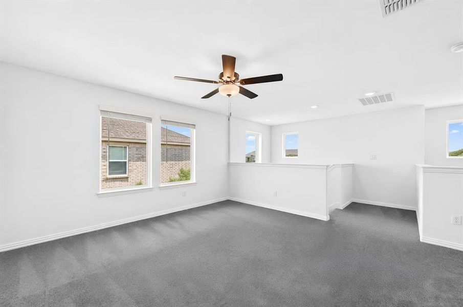 2620 Glacier Road ~ Ready Now!