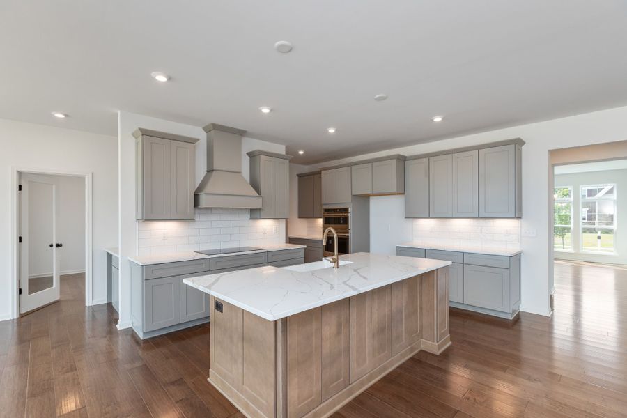 Representative furnished interior of a home built from the Grayson by Fischer Homes in Governor’s Preserve, Canton (Image 9).