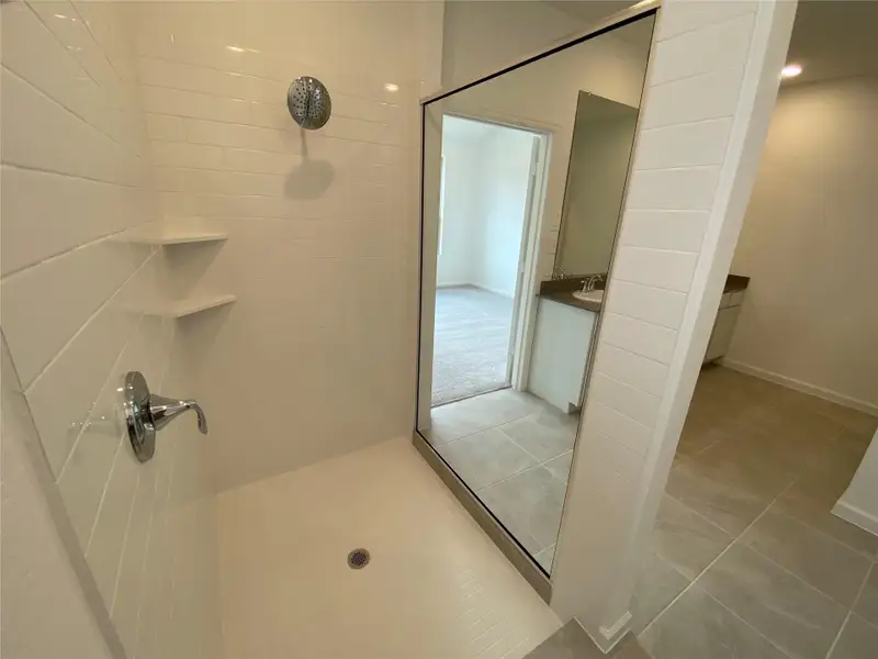 **Photos are for illustrative purpose only. This is not the actual homesite** **Photos are for illustrative purpose only. This is not the actual homesite**