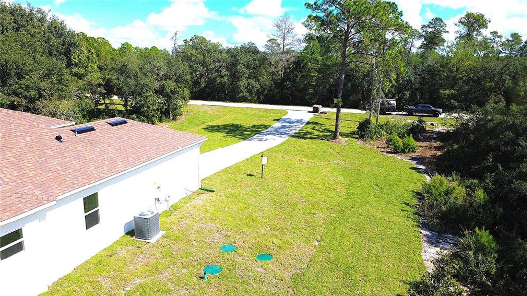 Exterior details and patio area of a home in , Eustis (Image 32).