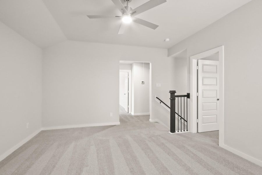 Spacious, unfurnished interior of a new home in Barton Creek Ranch, Conroe (Image 9). Spacious, unfurnished interior of a new home in Barton Creek Ranch, Conroe (Image 9).