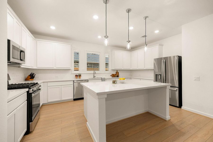 Furnished interior view inside a new home in Bonterra at Cross Creek Ranch 45s - Age 55+, Fulshear (Image 12).