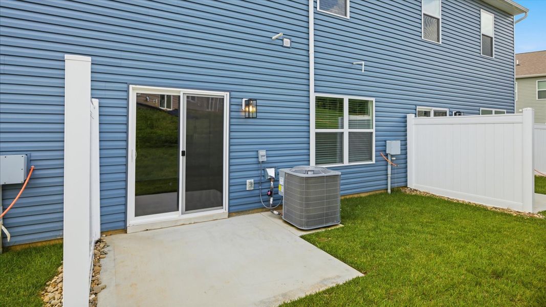 Exterior details and patio area of a home in Cherokee Crossing, Kodak (Image 20). Exterior details and patio area of a home in Cherokee Crossing, Kodak (Image 20).