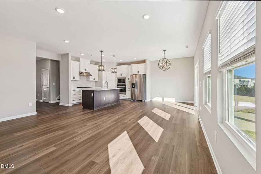 8 - Dining and Living