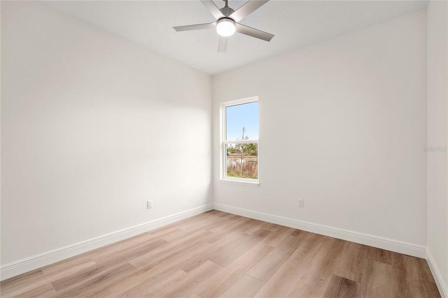 Spacious, unfurnished interior of a new home in , Osteen (Image 21).
