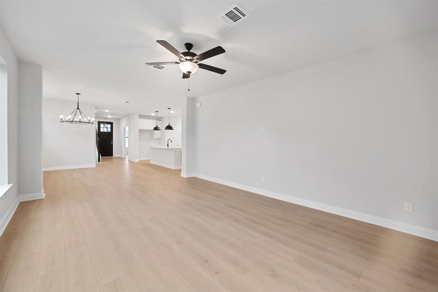 Spacious, unfurnished interior of a new home in Karis - Cottage Series, Crowley (Image 20).