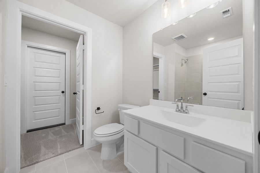 Furnished interior view inside a new home in Nolina, Georgetown (Image 11).