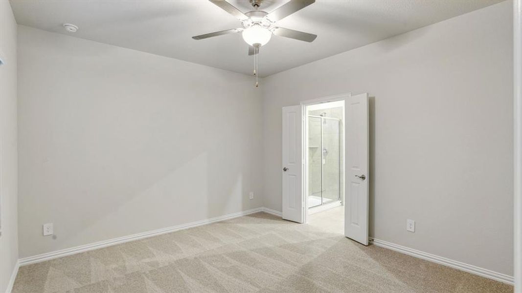 Spacious, unfurnished interior of a new home in Eastridge - Spring Series, McKinney (Image 24).