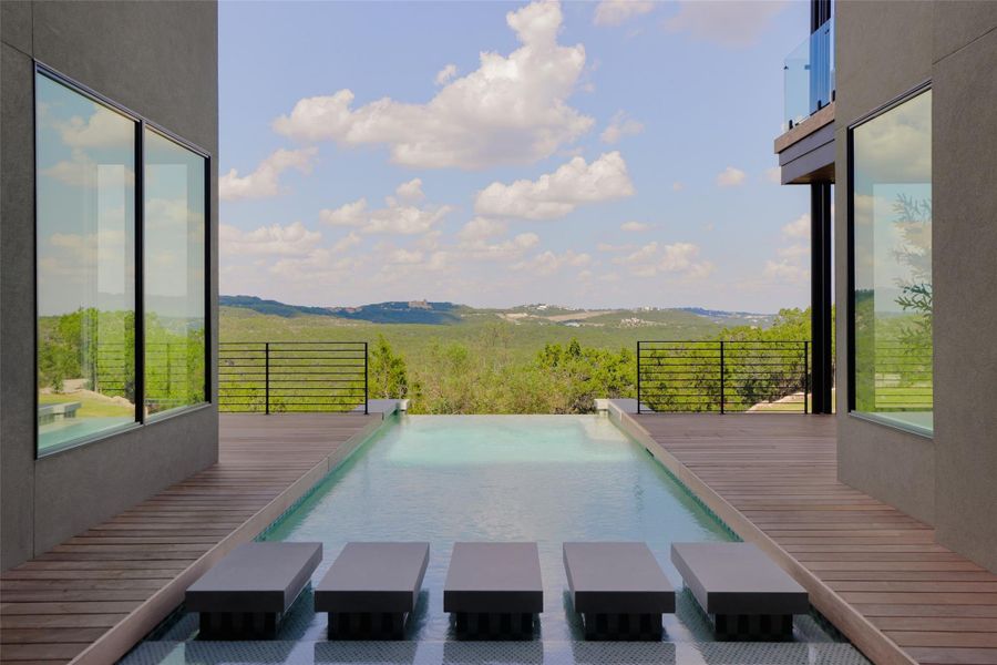 Exterior details and patio area of a home in , Austin (Image 25).