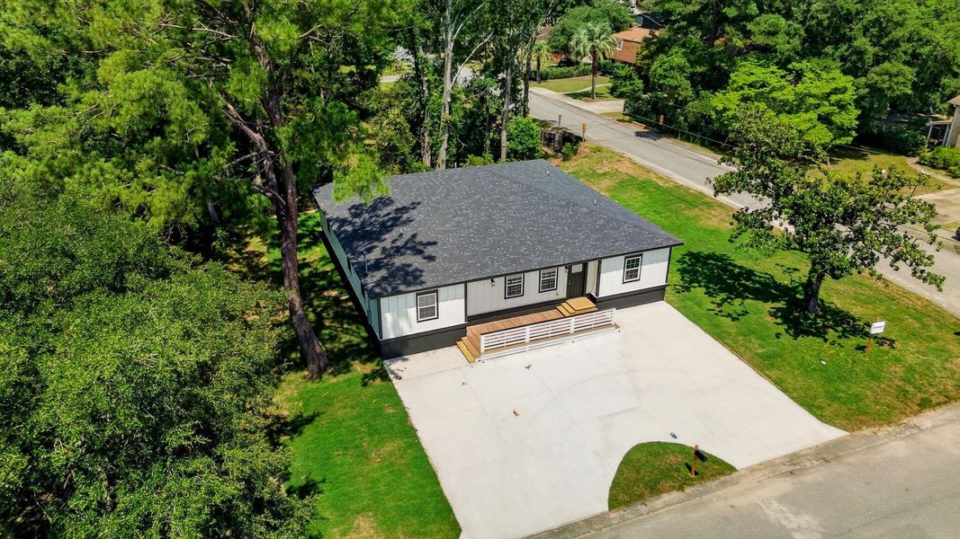 Front exterior of a new home in , Hanahan, SC, highlighting curb appeal (Image 16). Front exterior of a new home in , Hanahan, SC, highlighting curb appeal (Image 16).