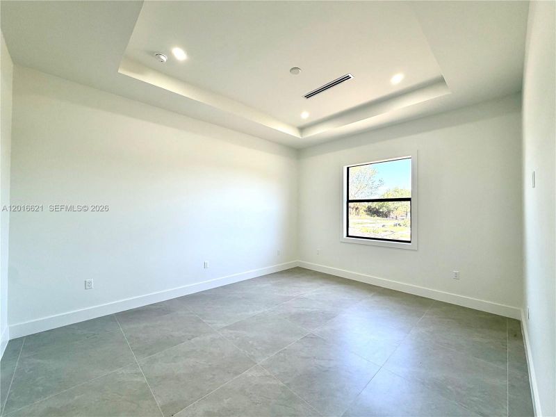 Spacious, unfurnished interior of a new home in , Naples (Image 31). Spacious, unfurnished interior of a new home in , Naples (Image 31).