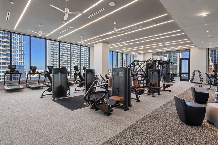 Community amenities in , St. Petersburg (Image 38).