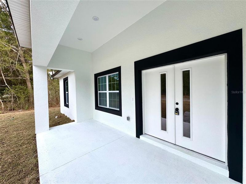 Exterior details and patio area of a home in , Citrus Springs (Image 2). Exterior details and patio area of a home in , Citrus Springs (Image 2).