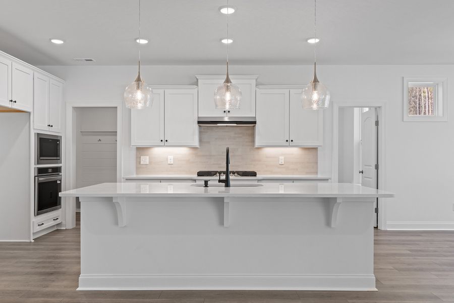 Representative furnished interior of a home built from the The Hampton by RobuckHomes in Baylee Ridge, Selma (Image 78). Representative furnished interior of a home built from the The Hampton by RobuckHomes in Baylee Ridge, Selma (Image 78).