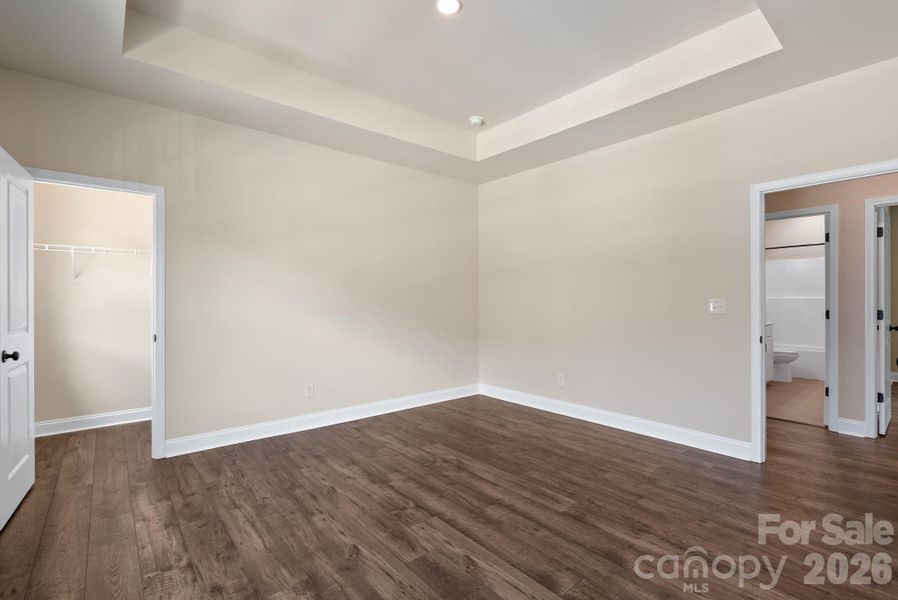 Spacious, unfurnished interior of a new home in , Asheville (Image 22).