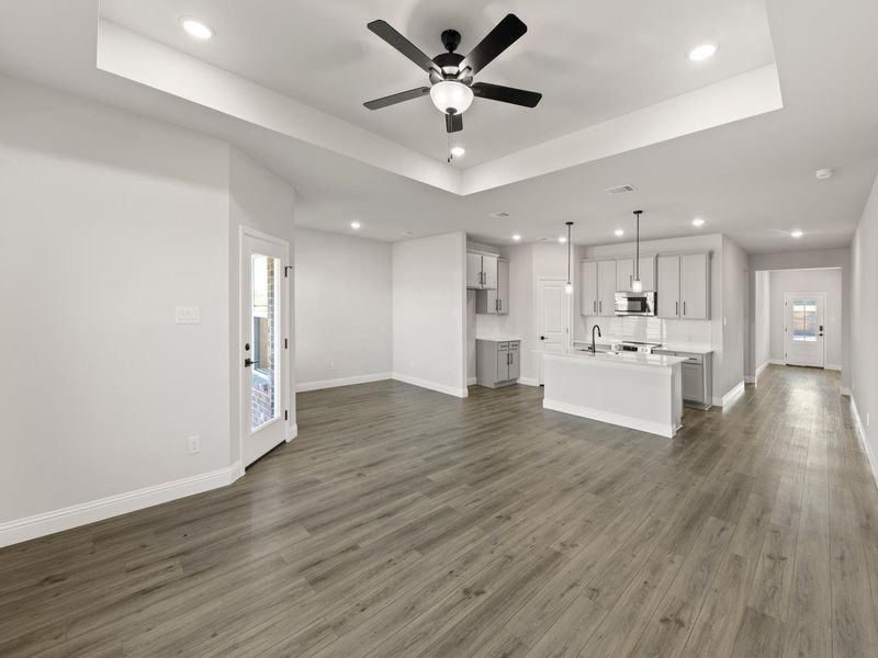 Spacious, unfurnished interior of a new home in Waverly Estates, Nevada (Image 24).