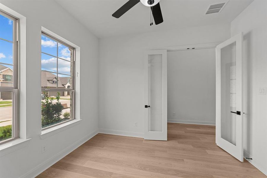 Spacious, unfurnished interior of a new home in Highwoods, Fort Worth (Image 17). Spacious, unfurnished interior of a new home in Highwoods, Fort Worth (Image 17).