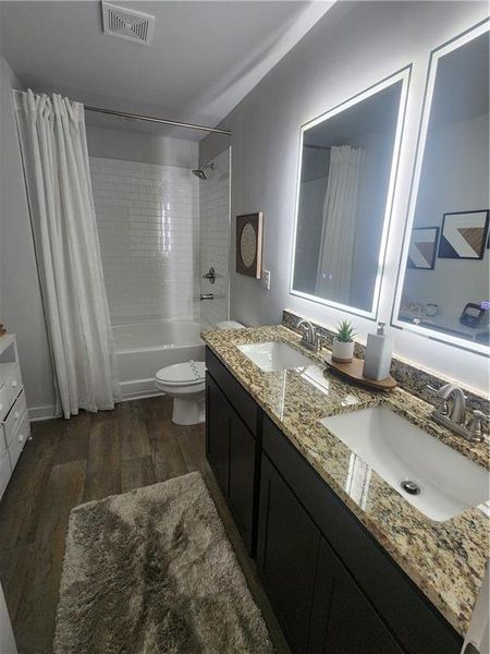 Furnished interior view inside a new home in The Enclave at Stonewall Station, Atlanta (Image 4). Furnished interior view inside a new home in The Enclave at Stonewall Station, Atlanta (Image 4).