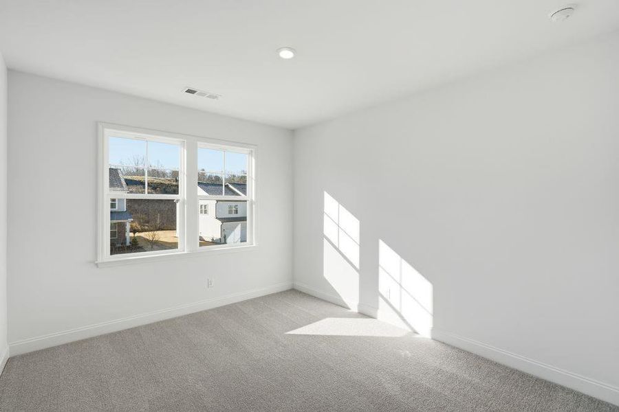 Spacious, unfurnished interior of a new home in Stratford Hills, Ball Ground (Image 23).
