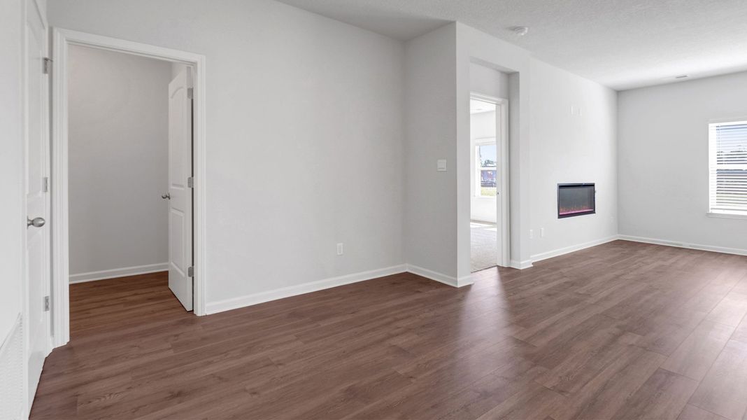 Spacious, unfurnished interior of a new home in Village Park, Oakland (Image 18). Spacious, unfurnished interior of a new home in Village Park, Oakland (Image 18).
