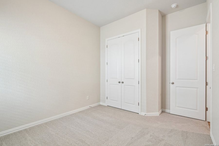 Spacious, unfurnished interior of a new home in The Crossvine, Schertz (Image 29).