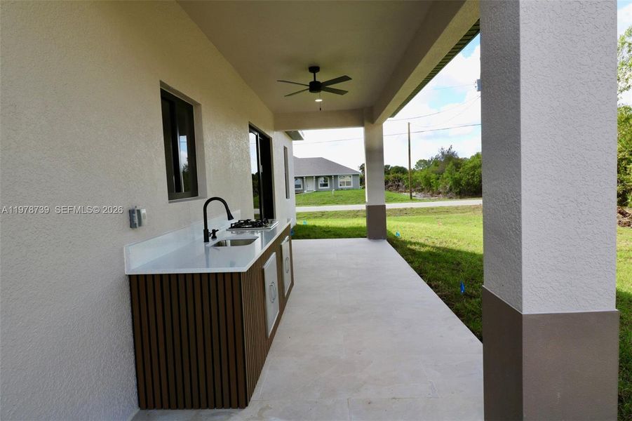 Exterior details and patio area of a home in , Lehigh Acres (Image 28).