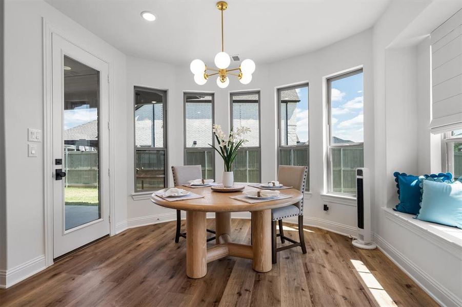 Furnished interior view inside a new home in , Northlake (Image 16).