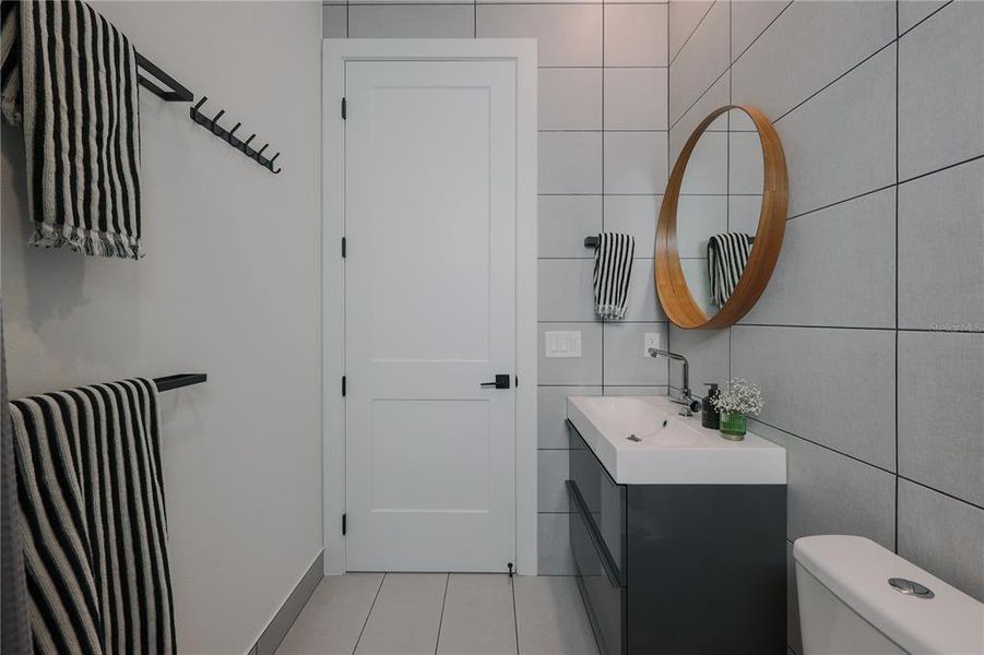 Furnished interior view inside a new home in , Port Charlotte (Image 10).