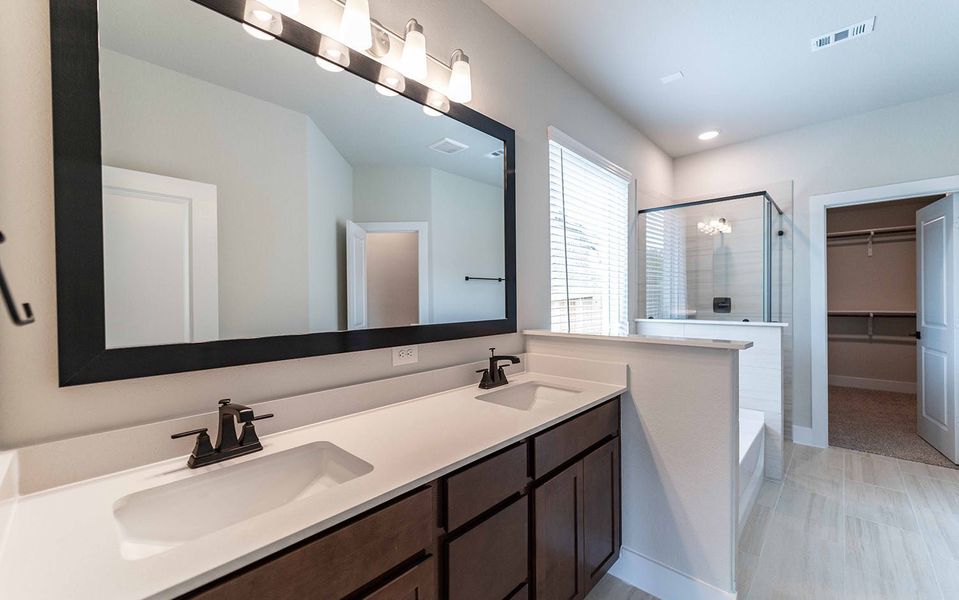 Furnished interior view inside a new home in Arcadia Ridge, San Antonio (Image 5).