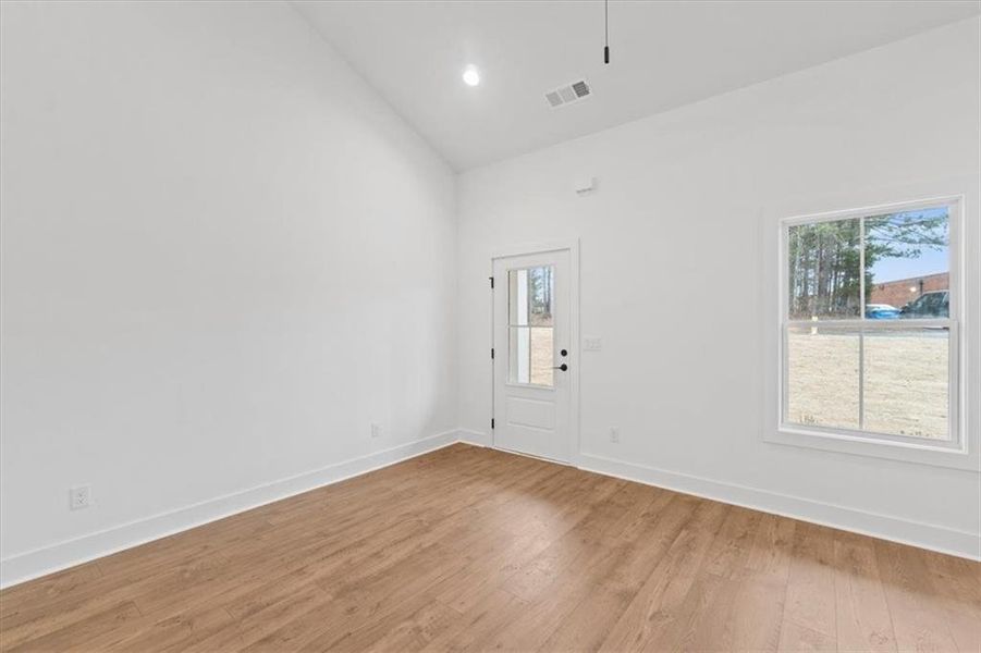 Spacious, unfurnished interior of a new home in , Monroe (Image 17).