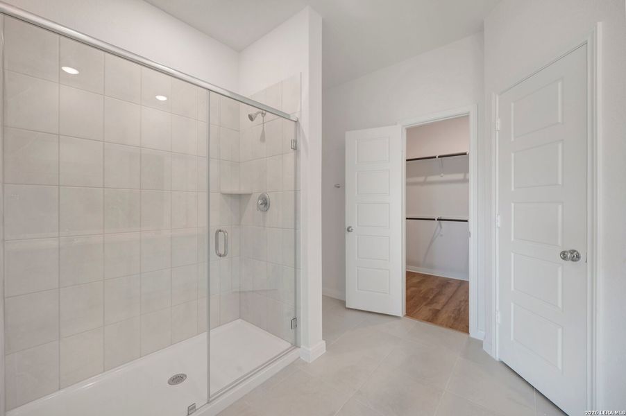 Furnished interior view inside a new home in Hickory Ridge Estates, Elmendorf (Image 6).