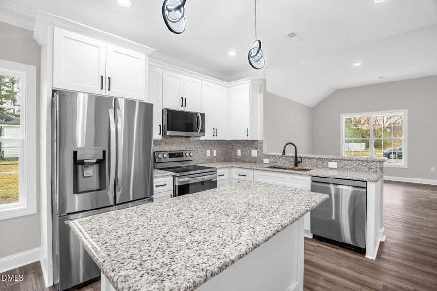 13-web-or-mls-701 East St-13 13-web-or-mls-701 East St-13