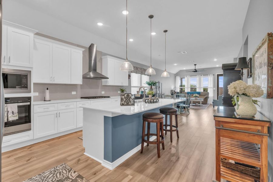 Spacious and beautiful kitchen, and open floor plan. Quartz countertops. Spacious and beautiful kitchen, and open floor plan. Quartz countertops.