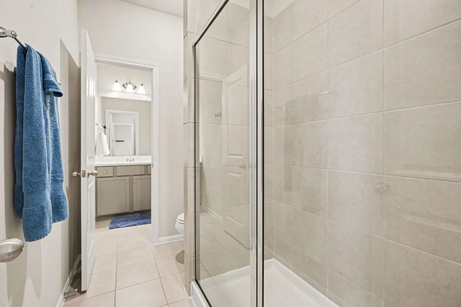 Furnished interior view inside a new home in Coastal Point, League City (Image 40). Furnished interior view inside a new home in Coastal Point, League City (Image 40).