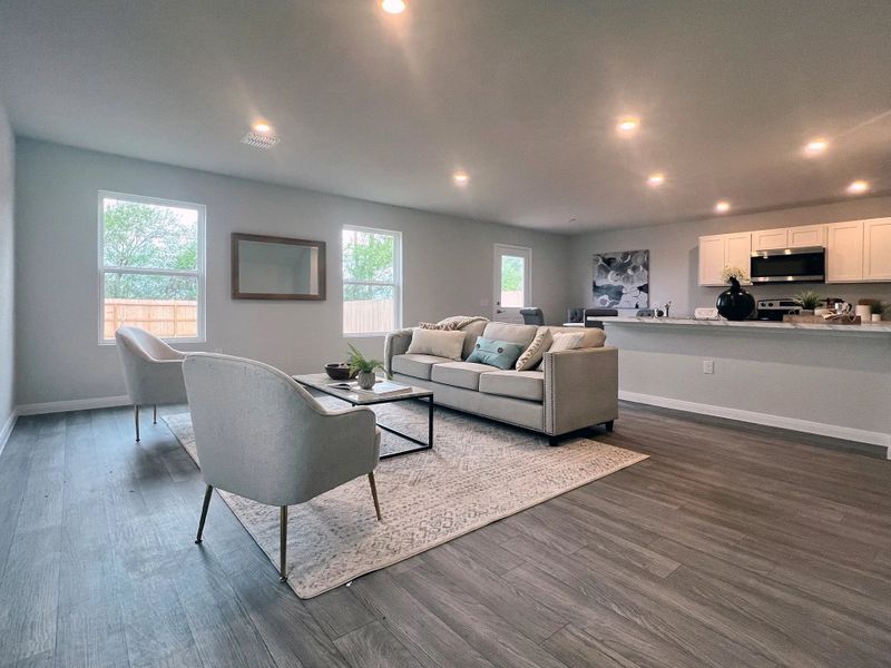 Representative furnished interior of a home built from the Glacier by National HomeCorp in Victory Estates, Mabank (Image 14).