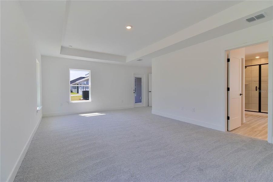 Spacious, unfurnished interior of a new home in Briarwood, Alachua (Image 41).