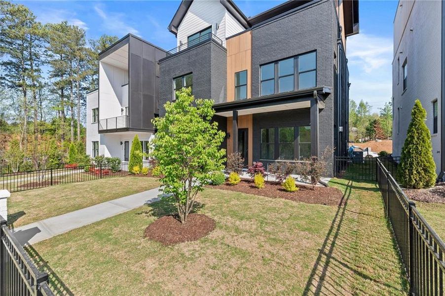Exterior details and patio area of a home in The Gathering – Alpharetta, Alpharetta (Image 28). Exterior details and patio area of a home in The Gathering – Alpharetta, Alpharetta (Image 28).
