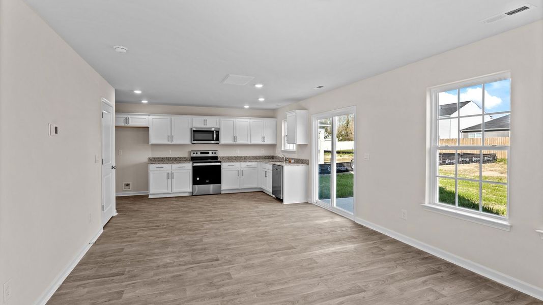 Image 18 of a home in Chandler Pointe.