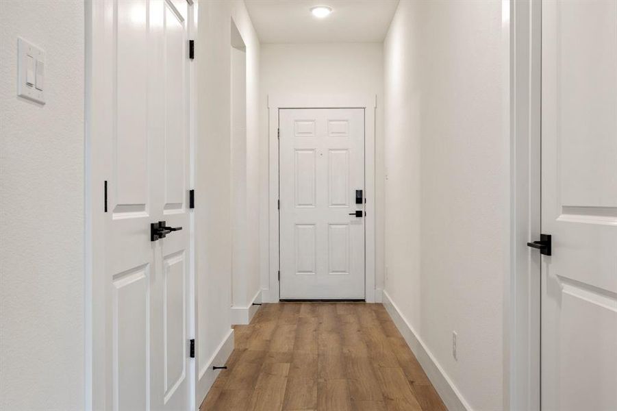 Spacious, unfurnished interior of a new home in Waverly Estates, Nevada (Image 20). Spacious, unfurnished interior of a new home in Waverly Estates, Nevada (Image 20).