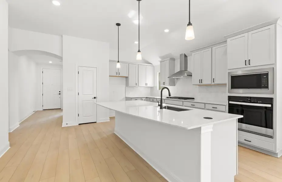 Furnished interior view inside a new home in Crescent Bluff, Georgetown (Image 9). Furnished interior view inside a new home in Crescent Bluff, Georgetown (Image 9).